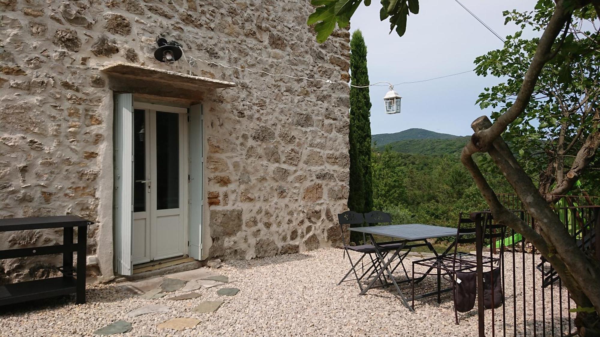 Gite En Cevennes Du Sud, Bergerie Restauree Au Rez De Jardin D'Une Bastide Avec Piscine, Vue Exceptionnelle, Authenticite Et Confort Saint-Laurent-le-Minier Bagian luar foto
